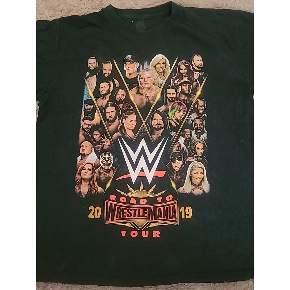 WWE 2019 ROAD TO WRESTLEMANIA TOUR BLACK, YOUTH LARGE, PRO WRESTLING